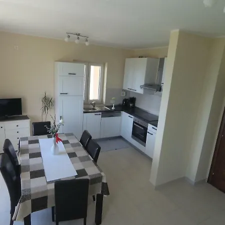 Antunovic Apartment Lovran